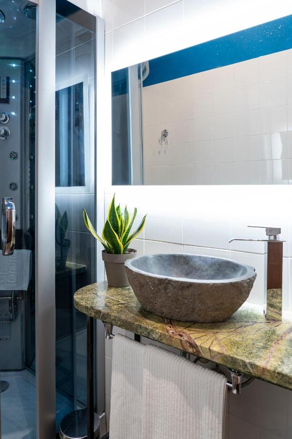 Varese Suites Εξωτερικό φωτογραφία