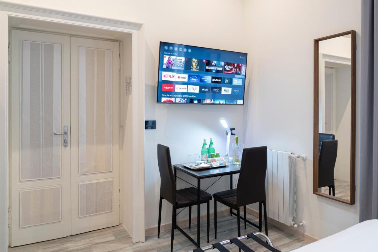 Varese Suites Εξωτερικό φωτογραφία