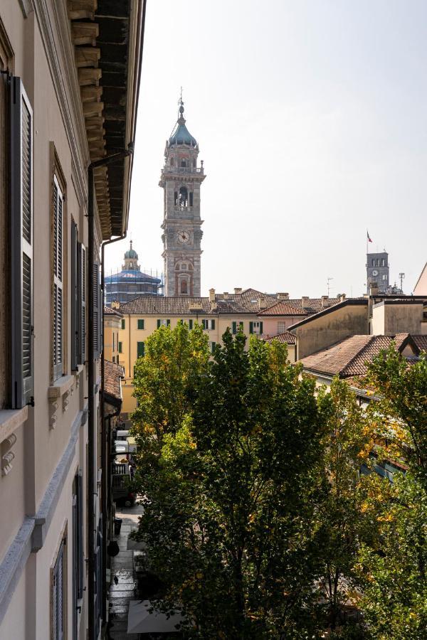 Varese Suites Εξωτερικό φωτογραφία