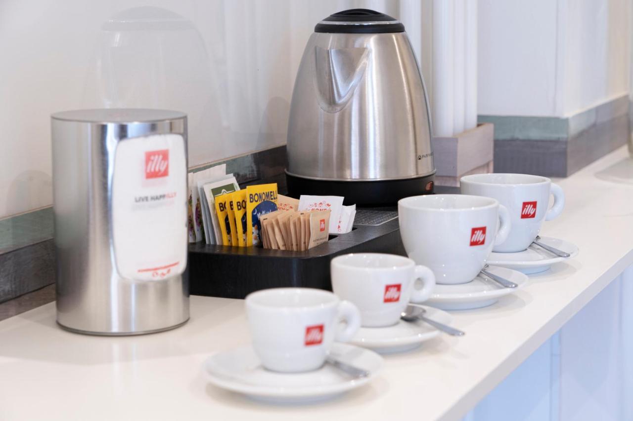Varese Suites Εξωτερικό φωτογραφία