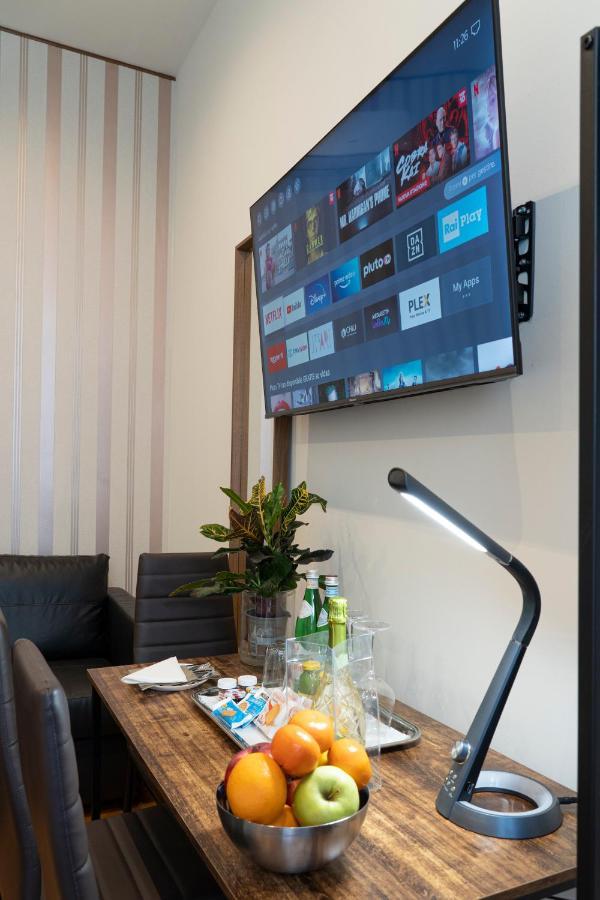 Varese Suites Εξωτερικό φωτογραφία
