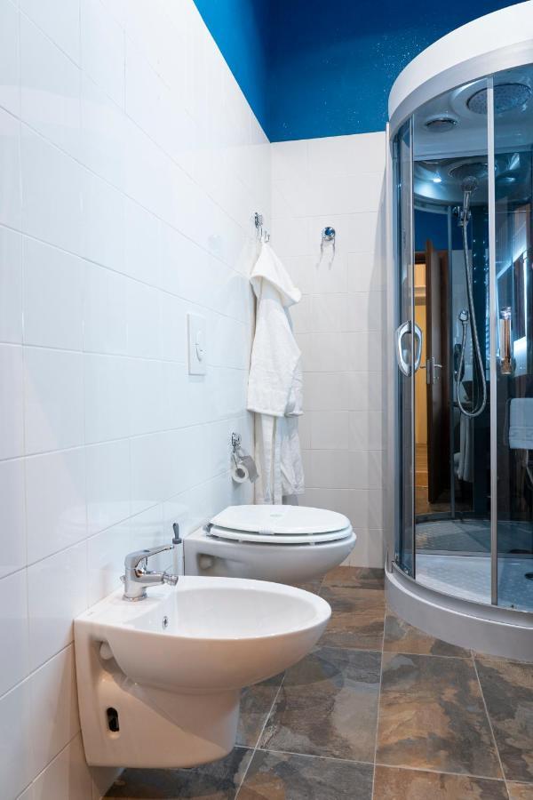 Varese Suites Εξωτερικό φωτογραφία